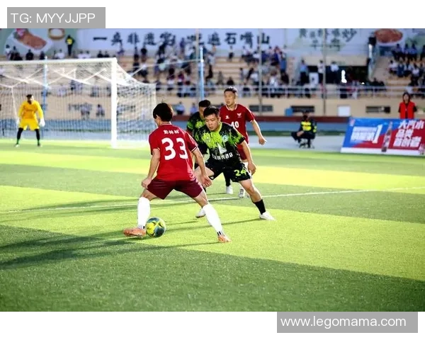 巨星闪耀绿茵场细数知名足球球星辉煌瞬间与经典传奇