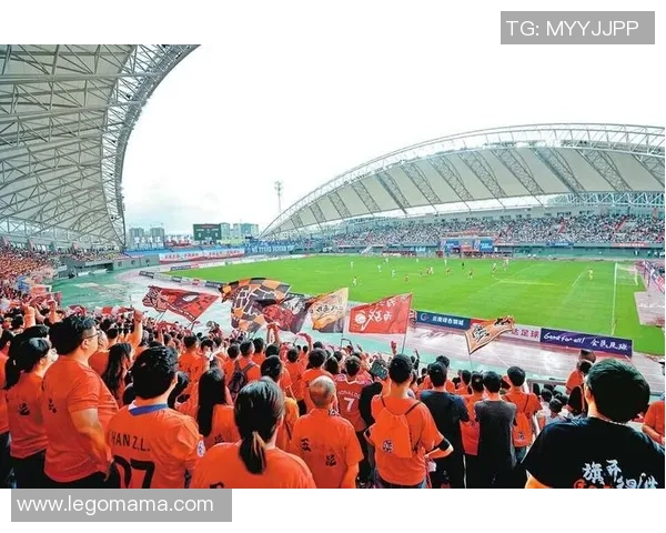 当今女足球星闪耀绿茵赛场激励新生代展现巾帼风采 当今女足球星闪耀绿茵赛场激励新生代展现巾帼风采