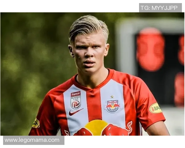 新星足球球员崭露头角引领未来足坛潮流各大俱乐部争抢签约机会 新星足球球员崭露头角引领未来足坛潮流各大俱乐部争抢签约机会