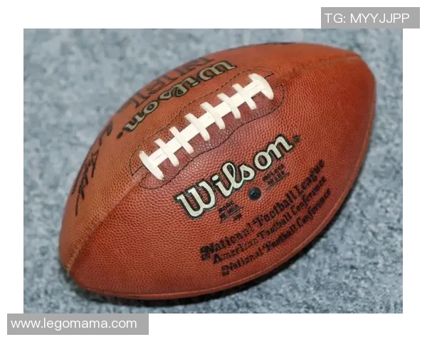 球星定制手柄足球打造个性化运动体验 引领潮流运动装备新风尚