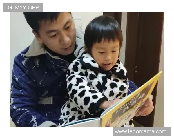 足球巨星携萌娃亮相温馨时刻引发粉丝热议展现家庭幸福生活 足球巨星携萌娃亮相温馨时刻引发粉丝热议展现家庭幸福生活