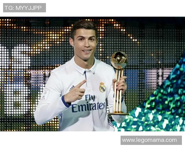 女足球星公开示爱C罗大胆表白引发热议全网关注